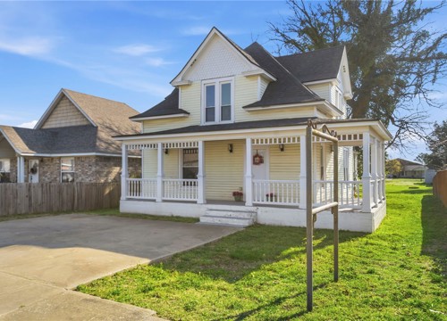 120 S Collins Avenue, Gentry AR