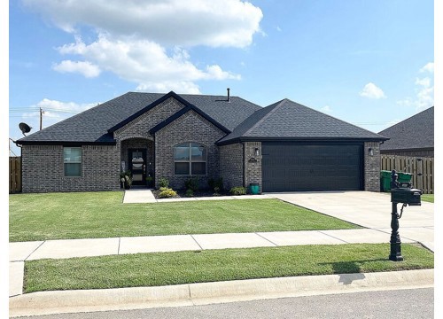 1800 Sunrise Circle, Centerton AR