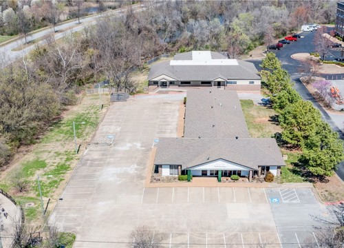 2003 & 2005 SE Walton Boulevard, Bentonville AR