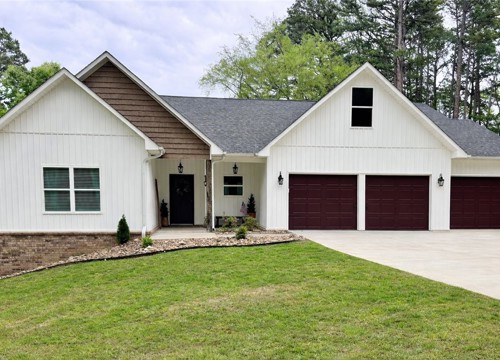 909 Rolling Hills Drive, Russellville AR