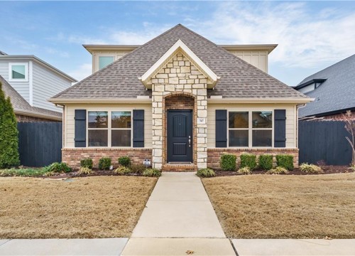 747 N Malbec Road, Fayetteville AR