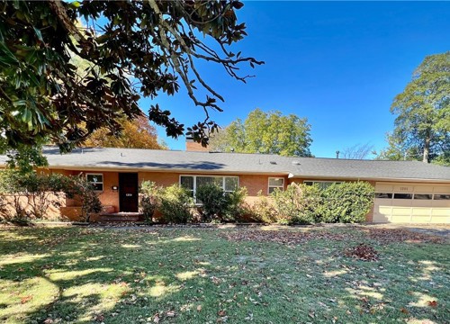 1201 N Woolsey Avenue, Fayetteville AR