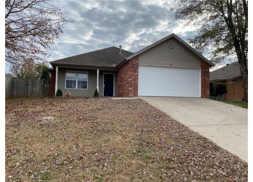 818 S Eastview Drive, Fayetteville AR