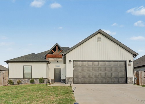 1320 Mt Hood Drive, Centerton AR