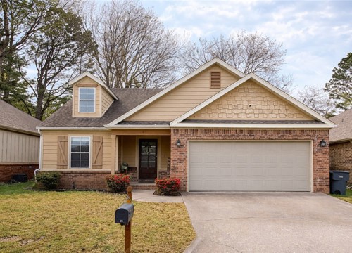 63 E Madrid Street, Fayetteville AR