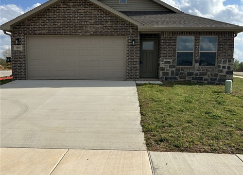 1801 Farmer Street, Pea Ridge AR