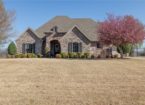 2116 Riverwater Lane, Fayetteville AR