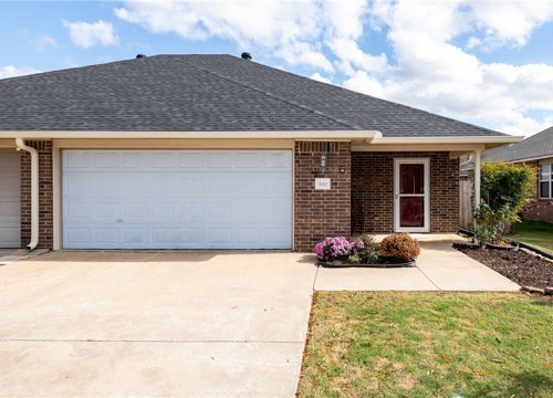 1582 Willowbrook Drive, Fayetteville AR