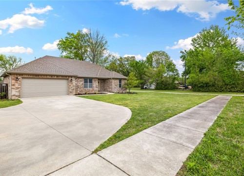 5642 E Huntsville Road, Fayetteville AR
