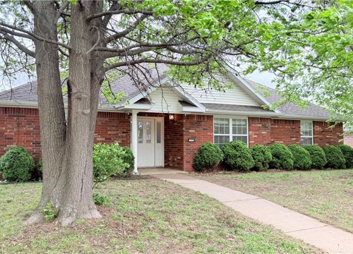 772 N Queen Annes Lace Drive, Fayetteville AR