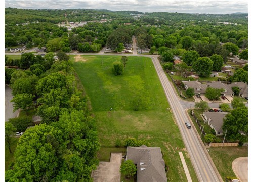 170 E Appleby Road, Fayetteville AR