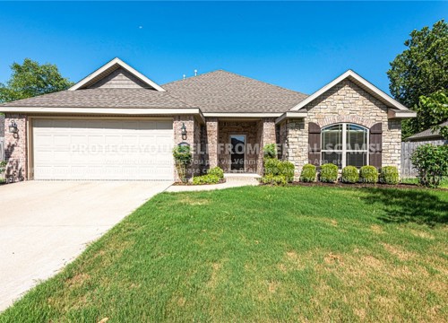 2609 N Brush Creek Drive, Fayetteville AR