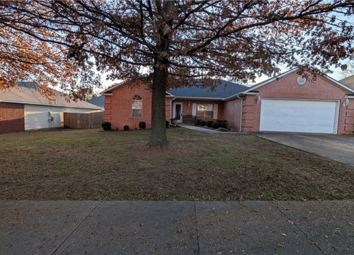 2783 N Boxwood Drive, Fayetteville AR