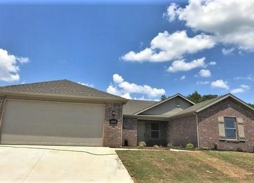 105 N Lion Drive, Gravette AR