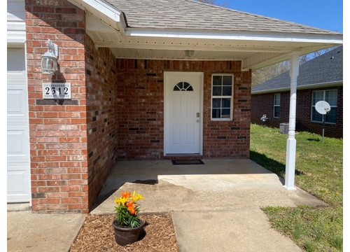2312 W Skyler Drive, Fayetteville AR