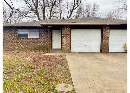 2013 W Emma Avenue A, Springdale AR