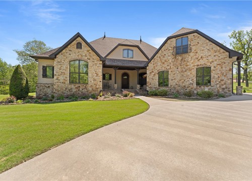 610 Winding Spring Drive, Fayetteville AR