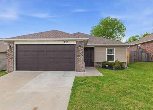 733 S Jaybird Lane, Fayetteville AR