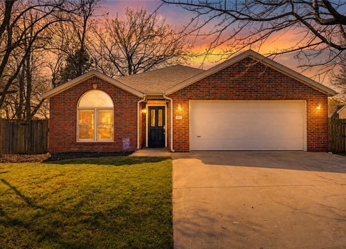 1451 Greenleaf Drive, Fayetteville AR