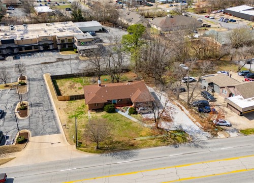 2227 N College Avenue, Fayetteville AR