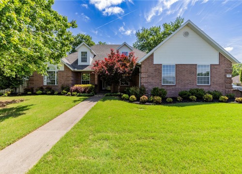 1986 N Bridgeport Drive, Fayetteville AR