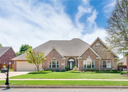 1619 E Winfield Drive, Fayetteville AR