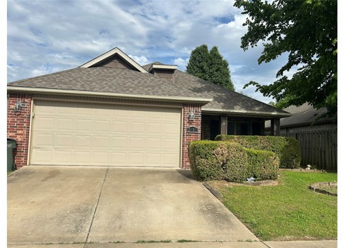 2632 N Barcelona Avenue, Fayetteville AR
