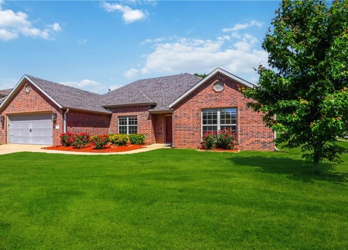 536 N Fox Meadows Lane, Fayetteville AR