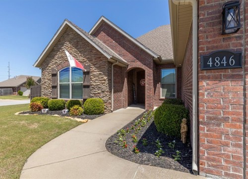 4846 W Wales Drive, Fayetteville AR