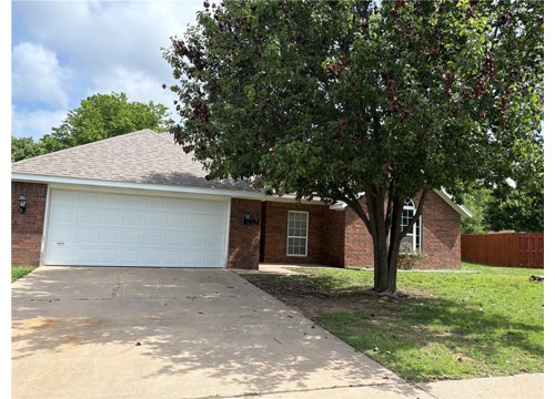 952 Queen Annes Lace Drive, Fayetteville AR