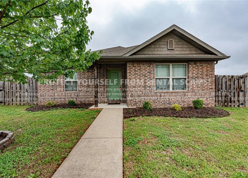 3702 Capstone Court, Bentonville AR