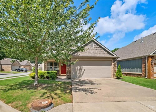 2621 N Sierra Avenue, Fayetteville AR