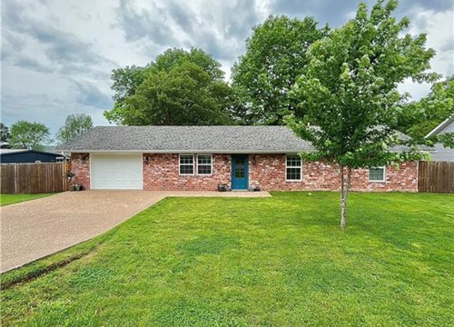 721 Dockery Lane, Fayetteville AR