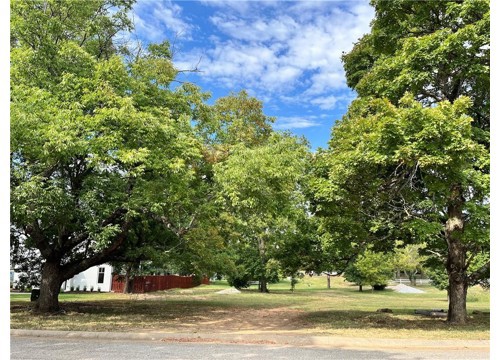 1327 N Woolsey Avenue, Fayetteville AR