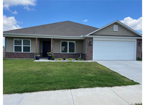 2960 W McLaren Drive, Fayetteville AR