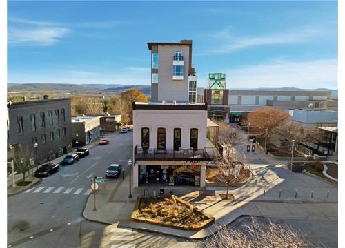 1 W Mountain Street 305, Fayetteville AR