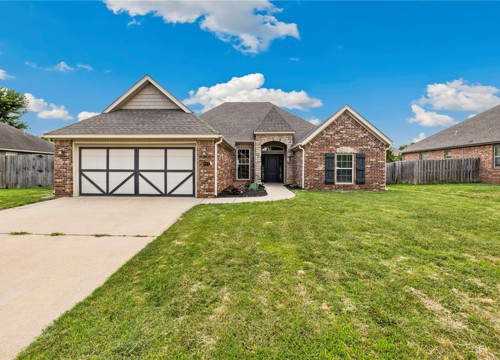 1495 N Corsica, Fayetteville AR