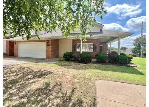4214 N Meadow View Drive, Fayetteville AR
