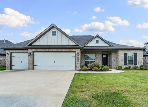 1320 Paragon, Centerton AR
