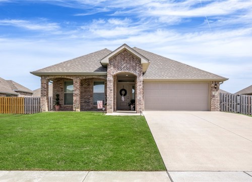 2402 Armstrong Lane, Pea Ridge AR