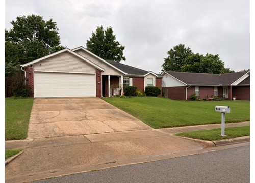 833 S Eastview Drive, Fayetteville AR