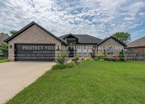 313 N Tacoma Street, Farmington AR