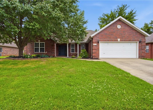 305 NW Palomino Street, Bentonville AR
