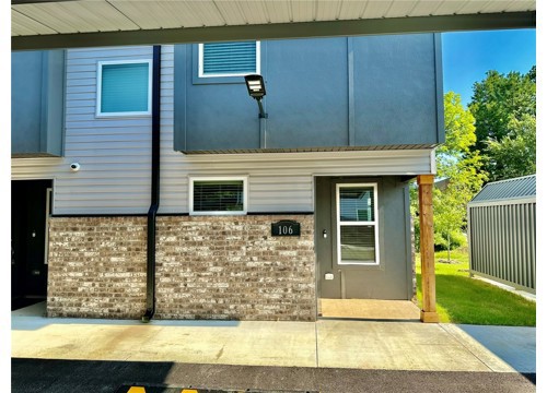 911 N Rupple Road 106, Fayetteville AR