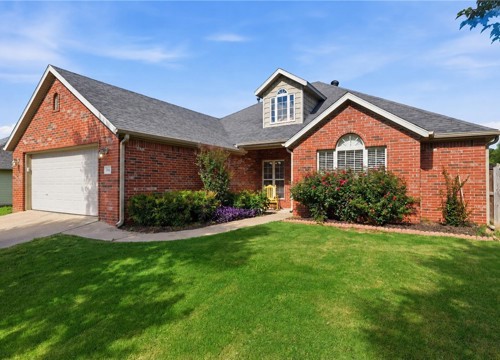 596 N Fox Meadows Lane, Fayetteville AR