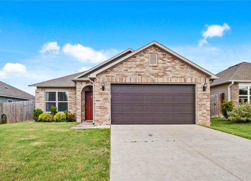 927 E Swift Drive, Fayetteville AR