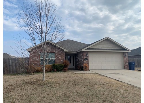 2011 N Carl Street, Siloam Springs AR