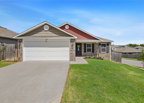 766 S Jaybird Lane, Fayetteville AR