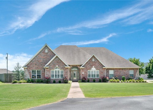 1546 S Roberts Road, Fayetteville AR