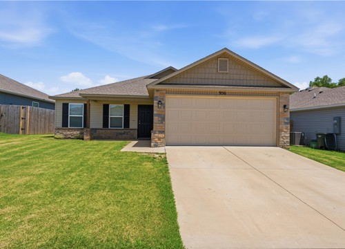 956 S Brambling Lane, Fayetteville AR